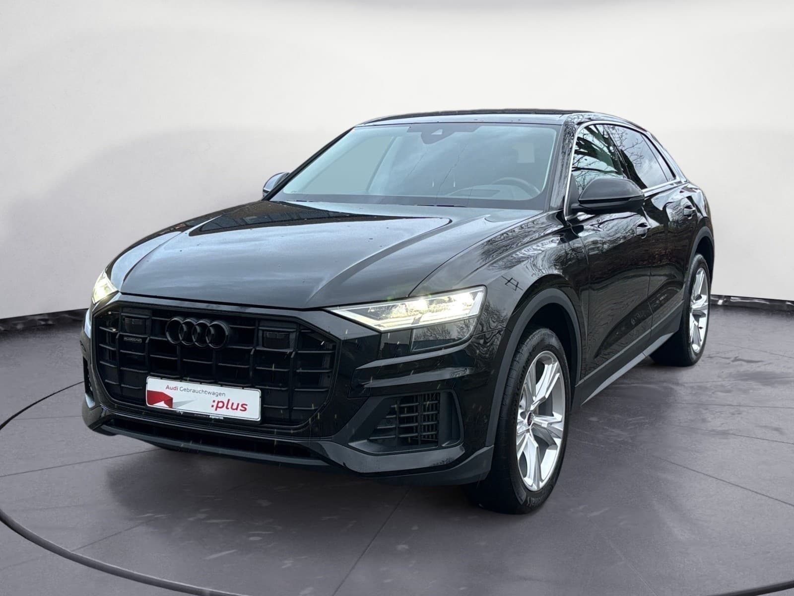 Audi - Q8 55 TFSI quattro tiptronic