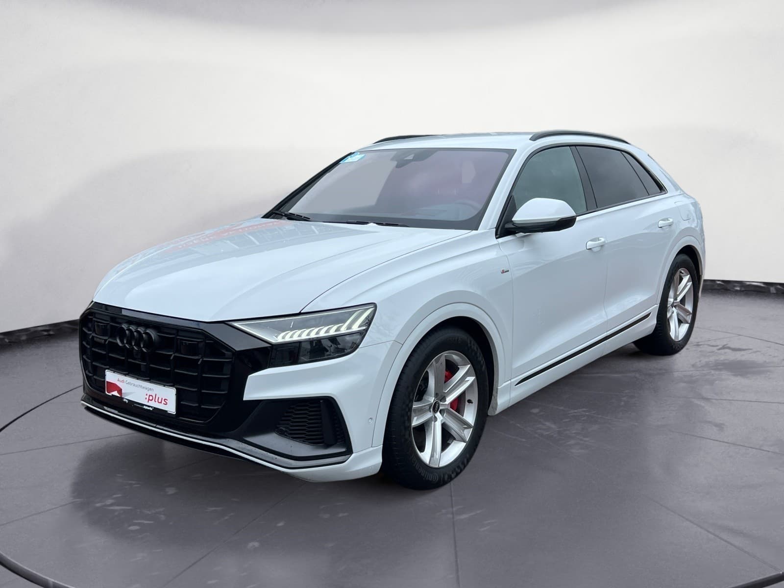 Audi - Q8 55 TFSIe quattro tiptronic S line