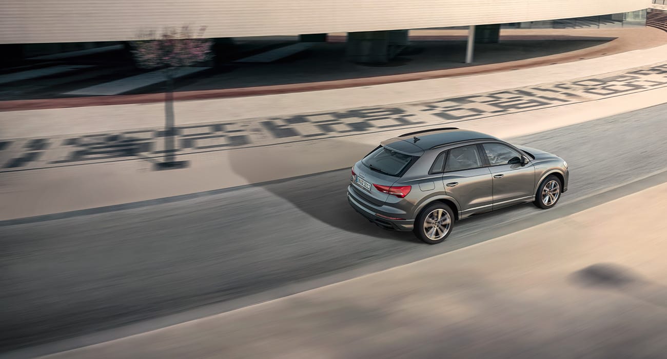 Audi Q3 Heckansicht.jpg