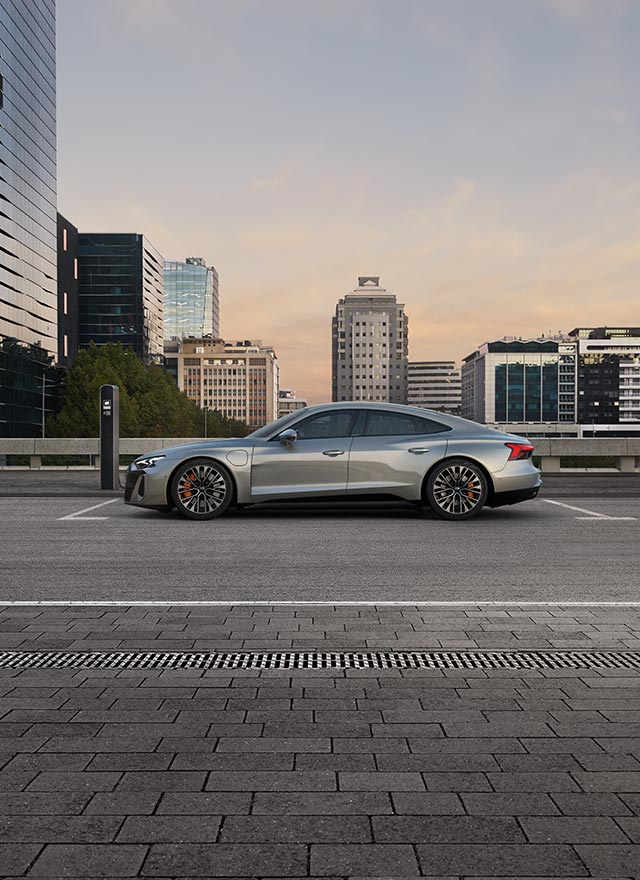 Teaser-Card-Audi-etron-GT.jpg